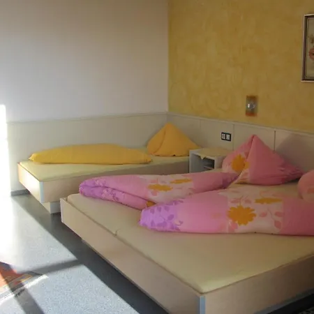 Guest house Pension Laerchenhof Dobriach