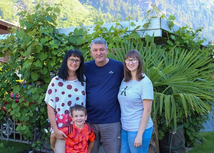 Pension Laerchenhof Guest house