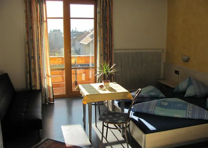 Pension Laerchenhof Guest house 3*
